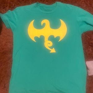 Marvel Iron Fist T shirt Sz Medium